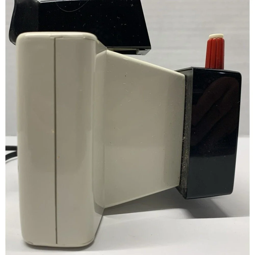 Polaroid Swinger Land Camera Model 20 with Wrist Strap Vintage V27
